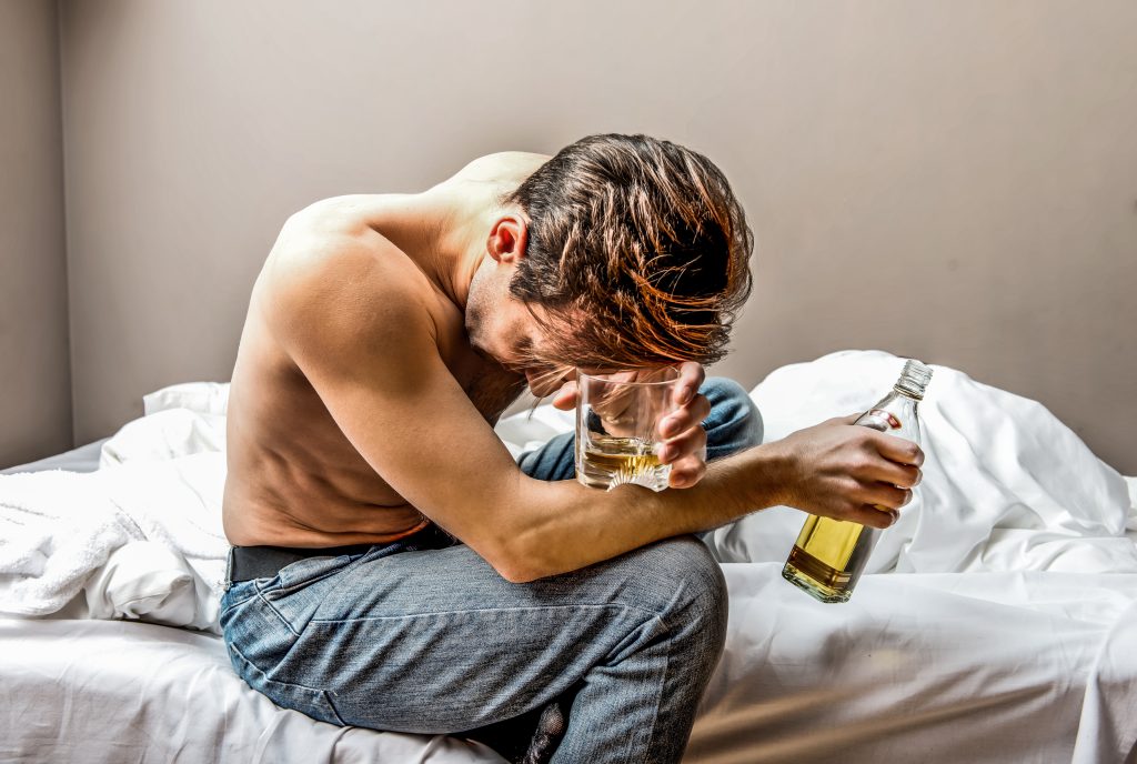 Odtrucie alkoholowe w domu bez benzodiazepin